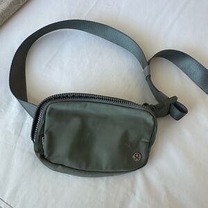 lululemon athletica Olive Belt Bag
